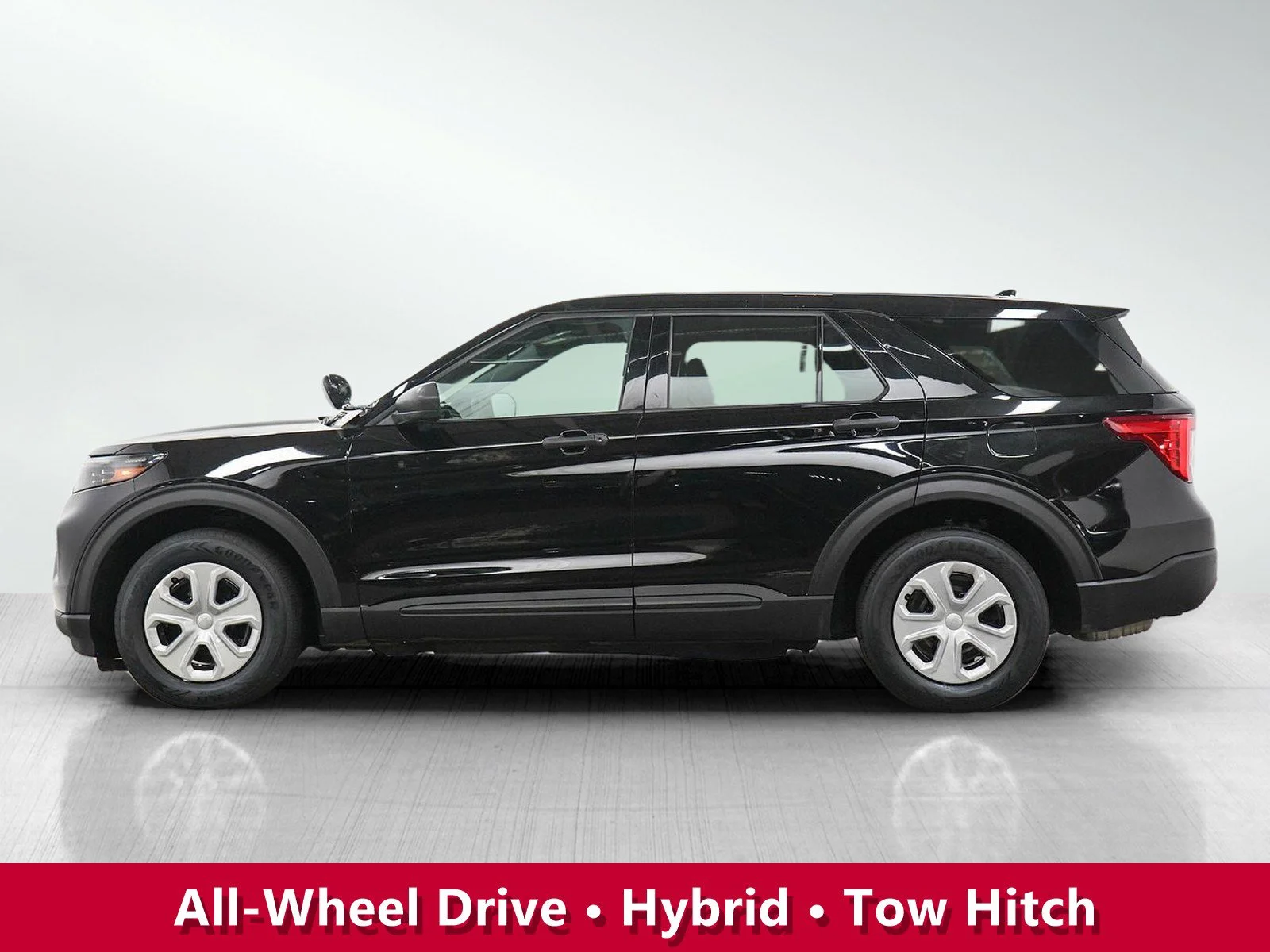 Used 2020 Ford Explorer Utility Police Interceptor with VIN 1FM5K8AW4LGC99999 for sale in Burnsville, Minnesota