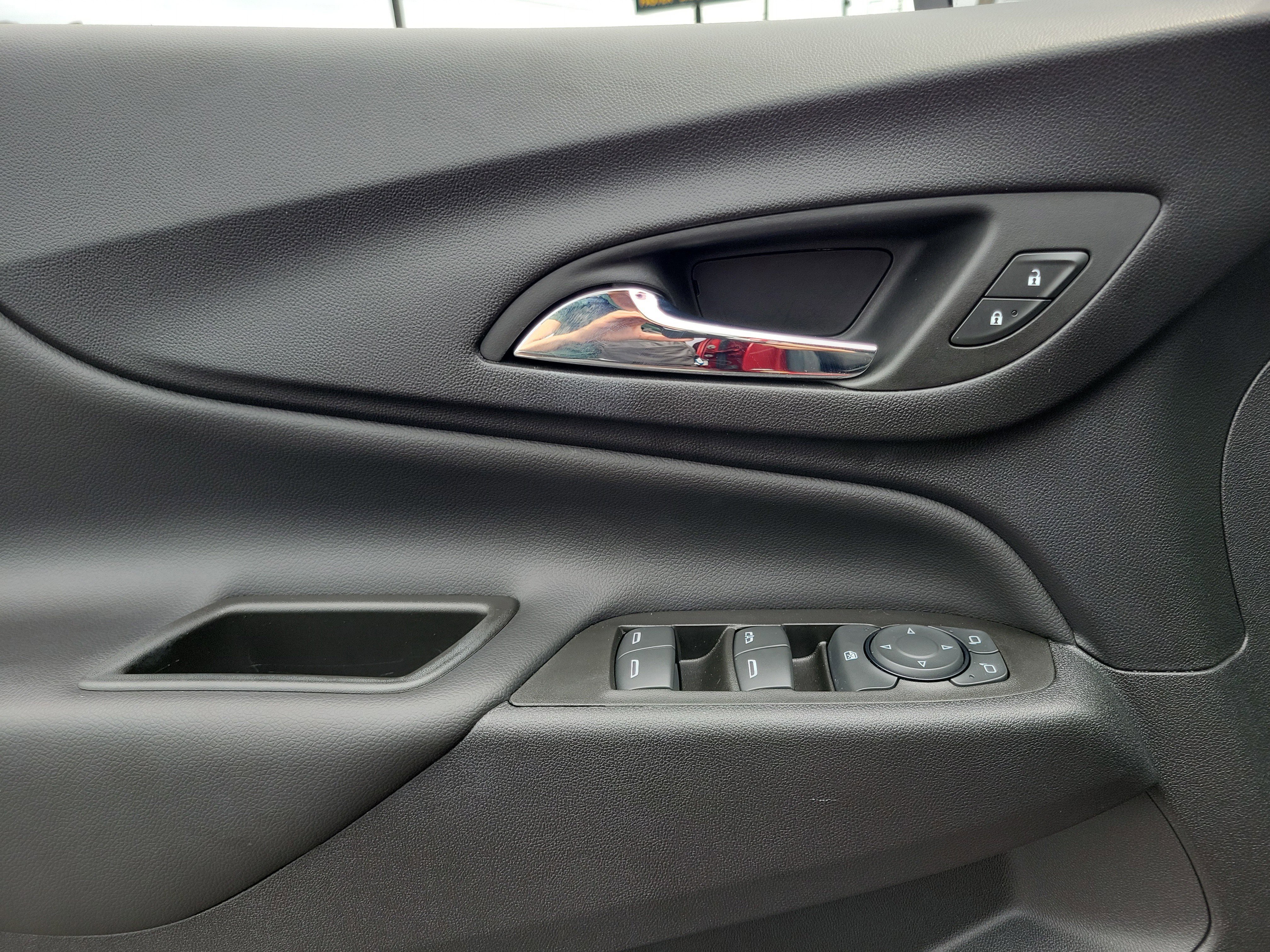 2023 Chevrolet Equinox LT - Photo 17