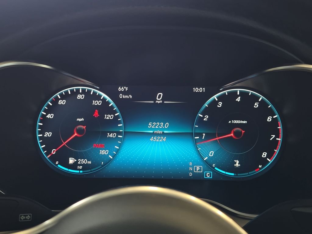 Used 2021  Mercedes-Benz GLC 300 Coupe image 21