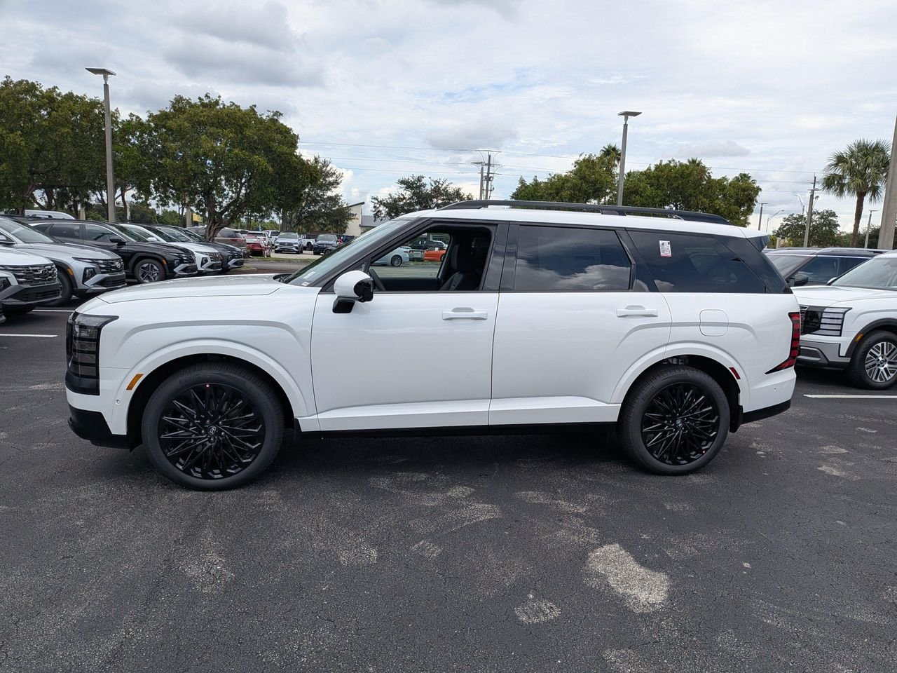 New 2027 Creamy White Pearl Hyundai Calligraphy Black Ink image 7
