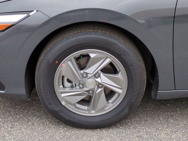 New 2026 Gray Hyundai SE image 36