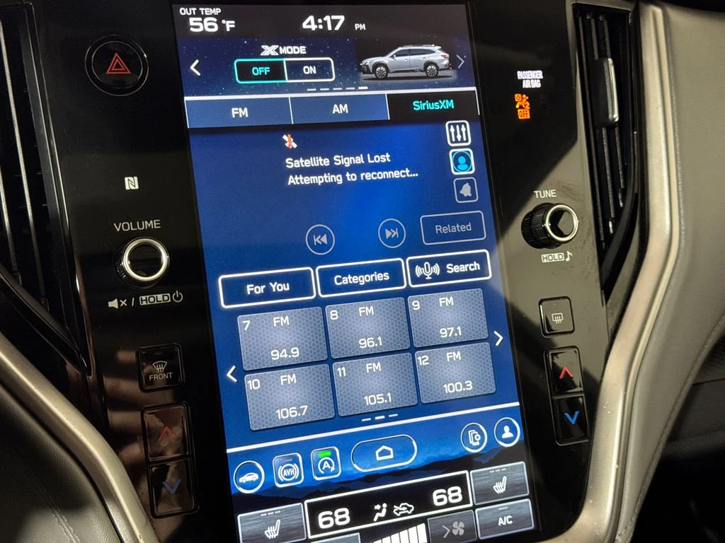 Used 2025 Gray Metallic Subaru Premium image 21