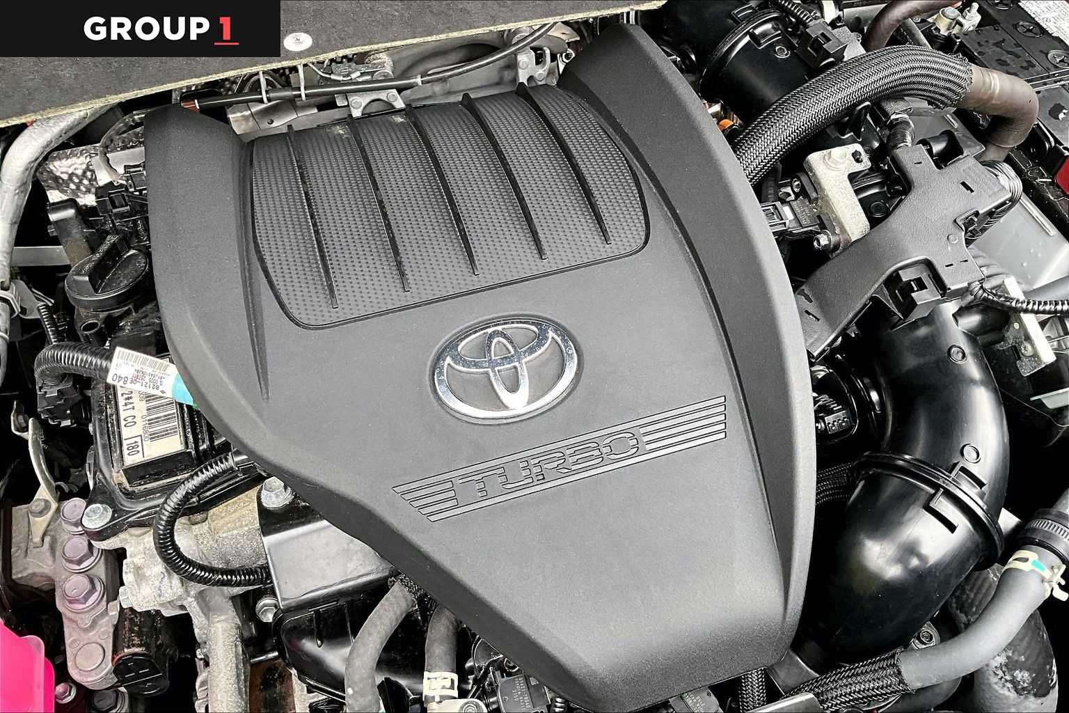 2025 Toyota Highlander LE - Photo 31