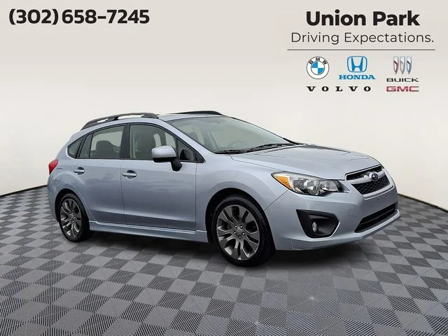 Used 2014 Ice Silver Metallic Subaru 2.0i Sport Limited image 3