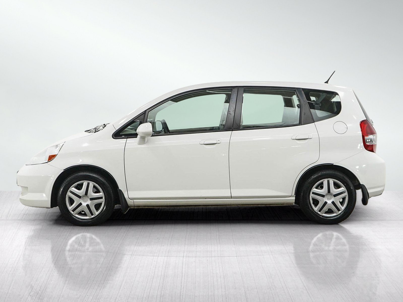 Used 2007 Honda Fit Base with VIN JHMGD37467S004788 for sale in South Saint Paul, Minnesota