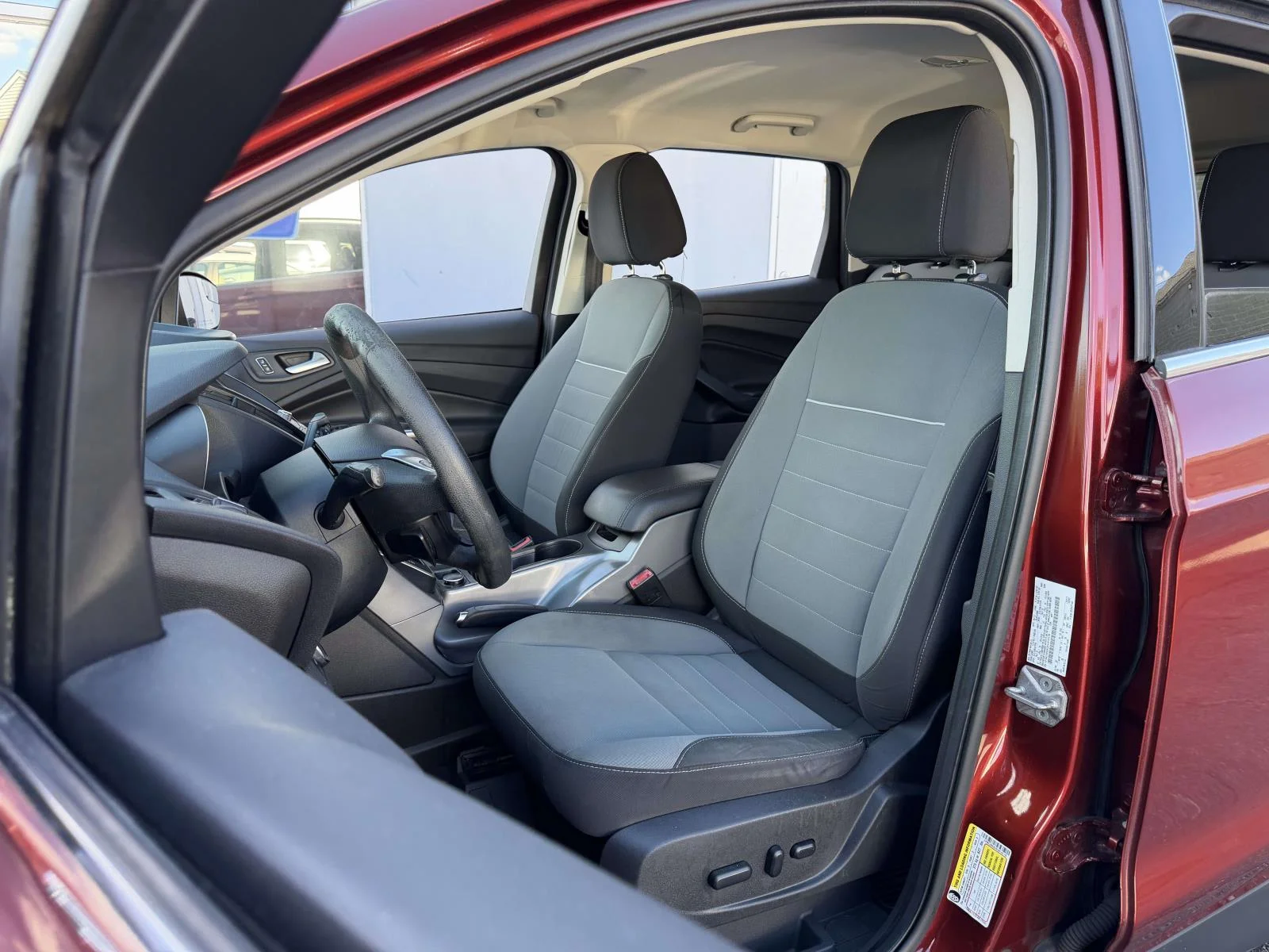 2014 Ford Escape SE - Photo 17