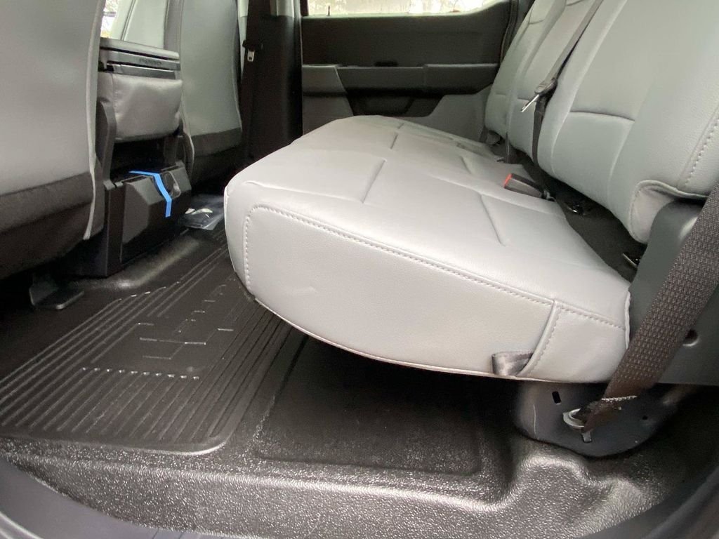 New 2026 Oxford White Ford F-450® XL image 11