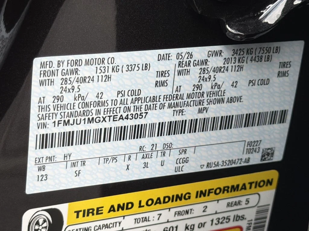 New 2026 Dark Matter Gray Metallic Ford Platinum image 31