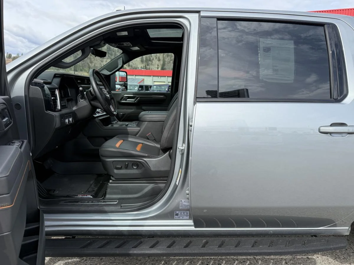 Used 2026 Grey GMC AT4 image 12