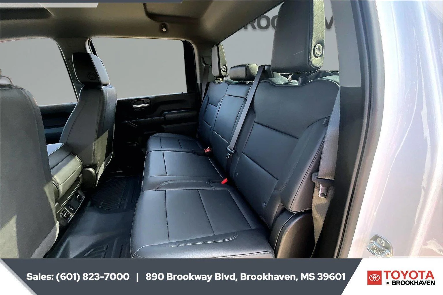 Used 2026 Summit White GMC Pro image 19