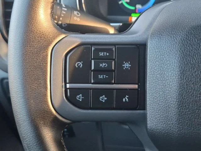 Used 2024 White Ford XLT image 17