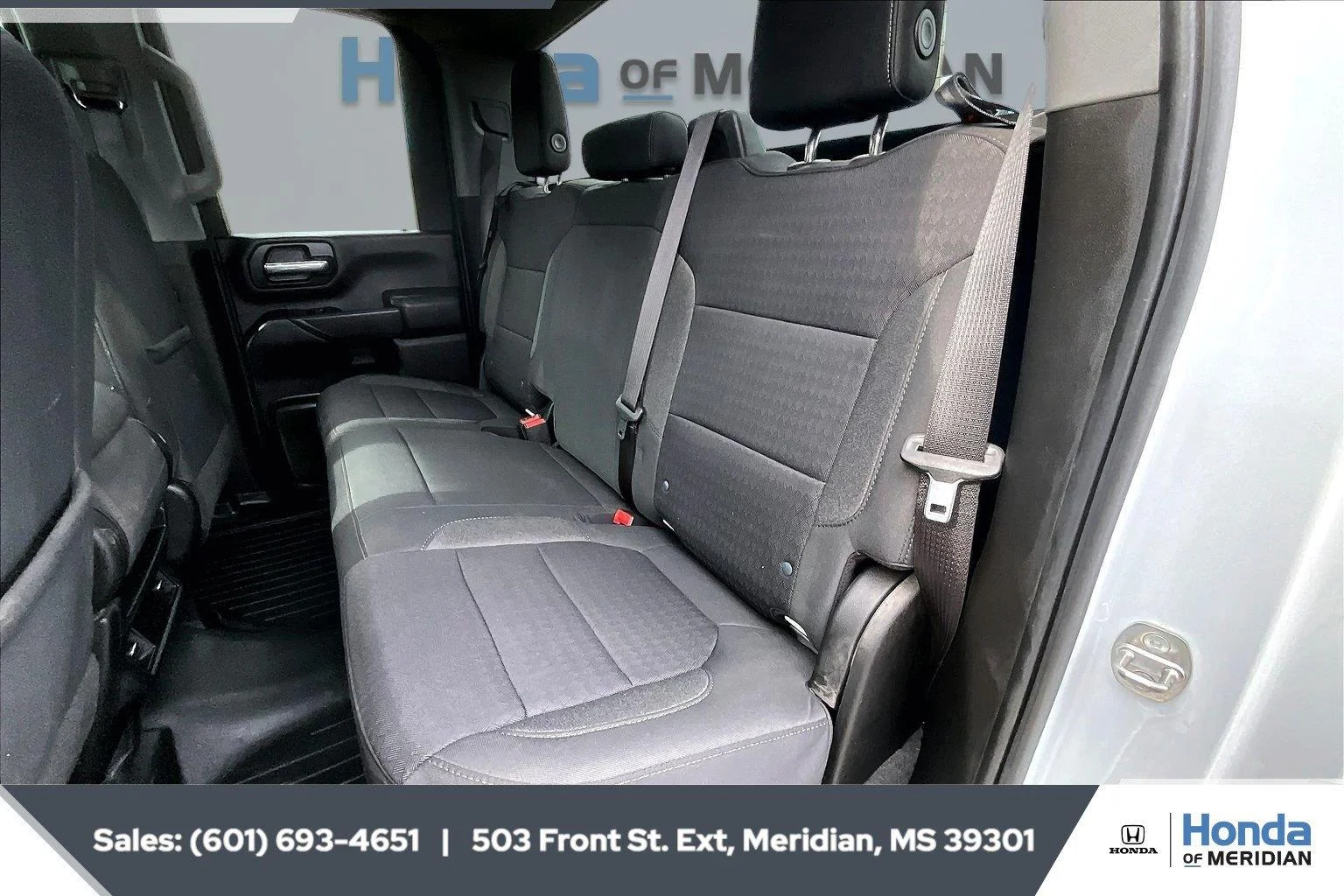 Used 2023 Summit White Chevrolet Custom image 19