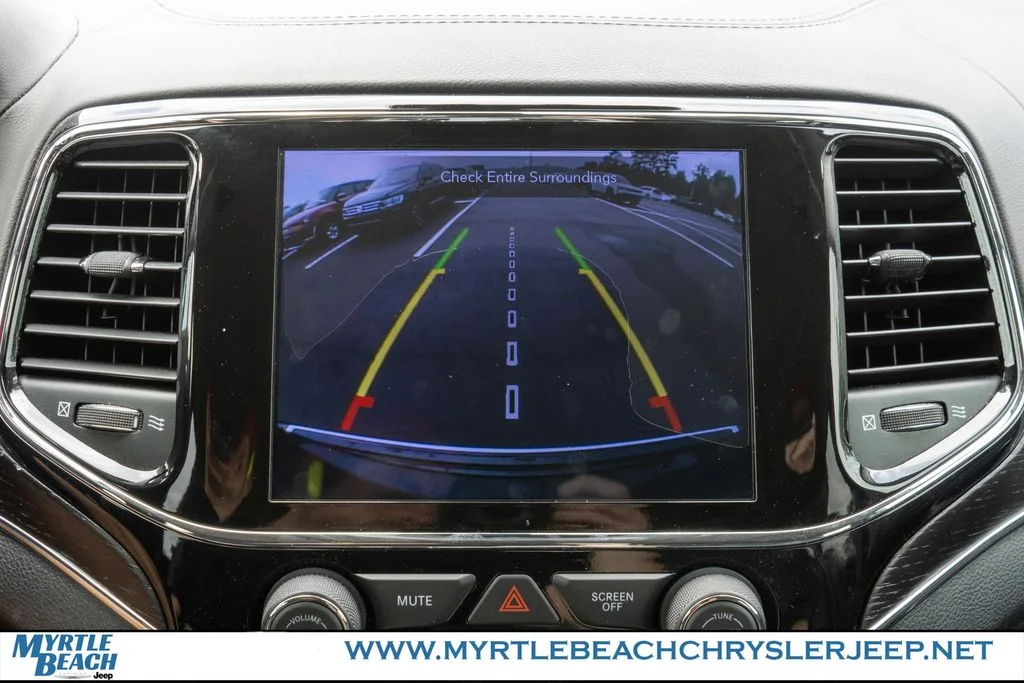 Used 2020 Diamond Black Jeep Summit image 22