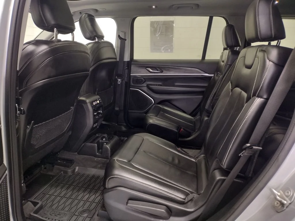 Used 2021 Silver Jeep Limited image 29