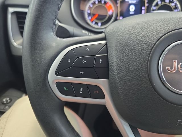 Used 2022 Gray Jeep X image 19
