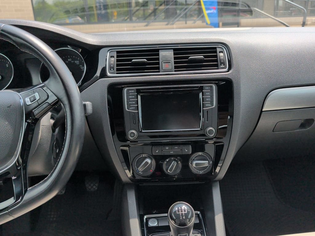Used 2016 Pure White Volkswagen 1.8T Sport image 25