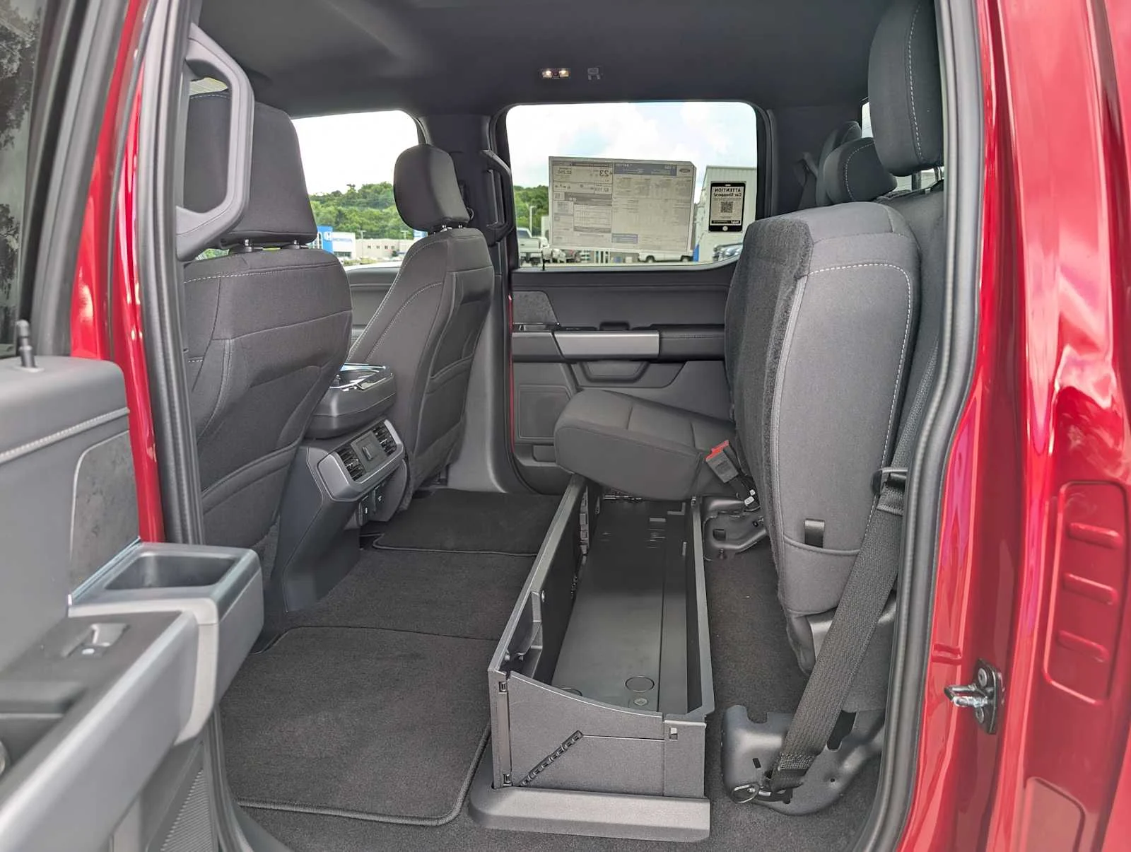 New 2026 Ruby Red Metallic Tinted Clearcoat Ford XLT image 18