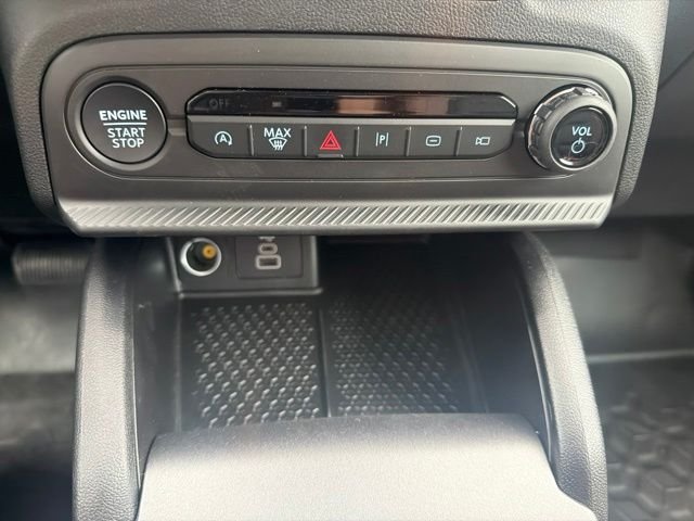 New 2026 Shadow Black Ford Outer Banks® image 37
