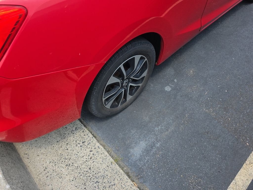 Used 2013 Red Honda EX image 13