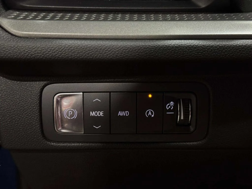 2025 Chevrolet Traverse LT - Photo 18