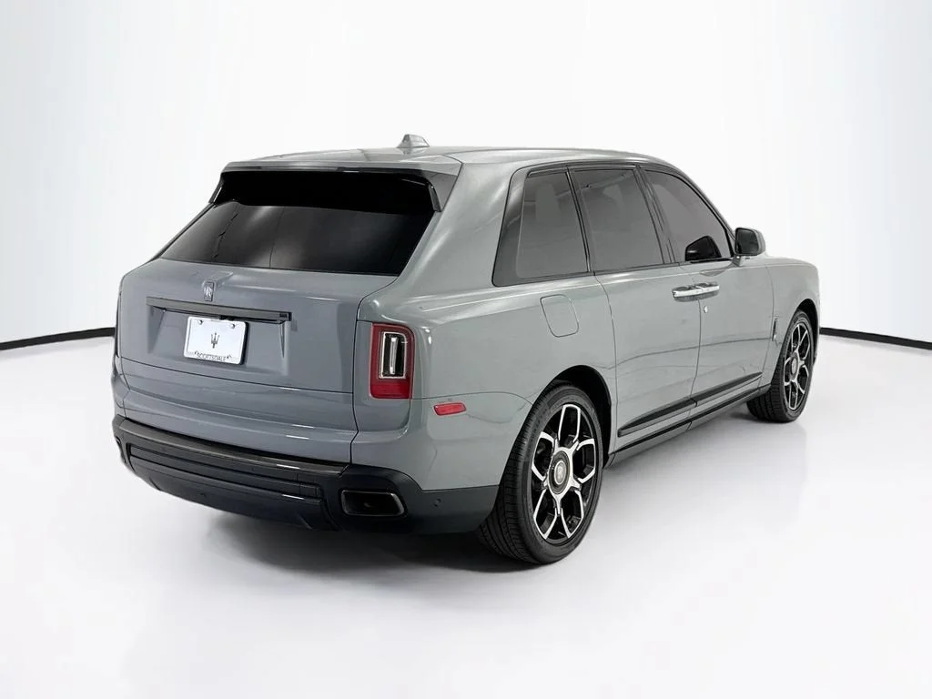 Used 2022 Burnout Gray Rolls-Royce Black Badge image 5