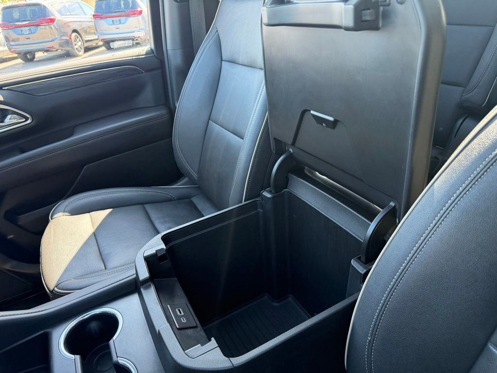 Used 2023  GMC SLT image 51