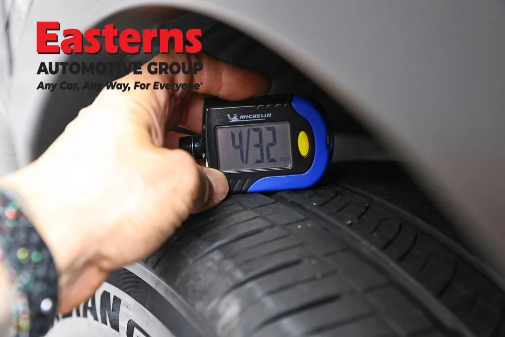 Used 2025 Black Mitsubishi SE image 29