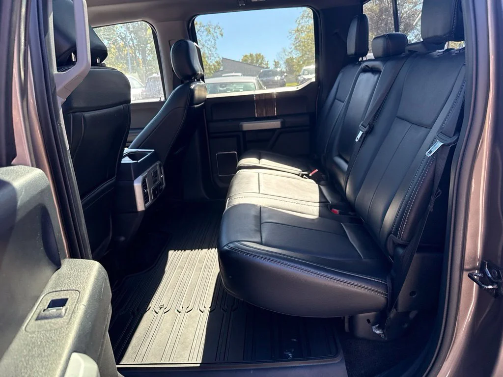 Used 2018 Gray Ford Lariat image 6
