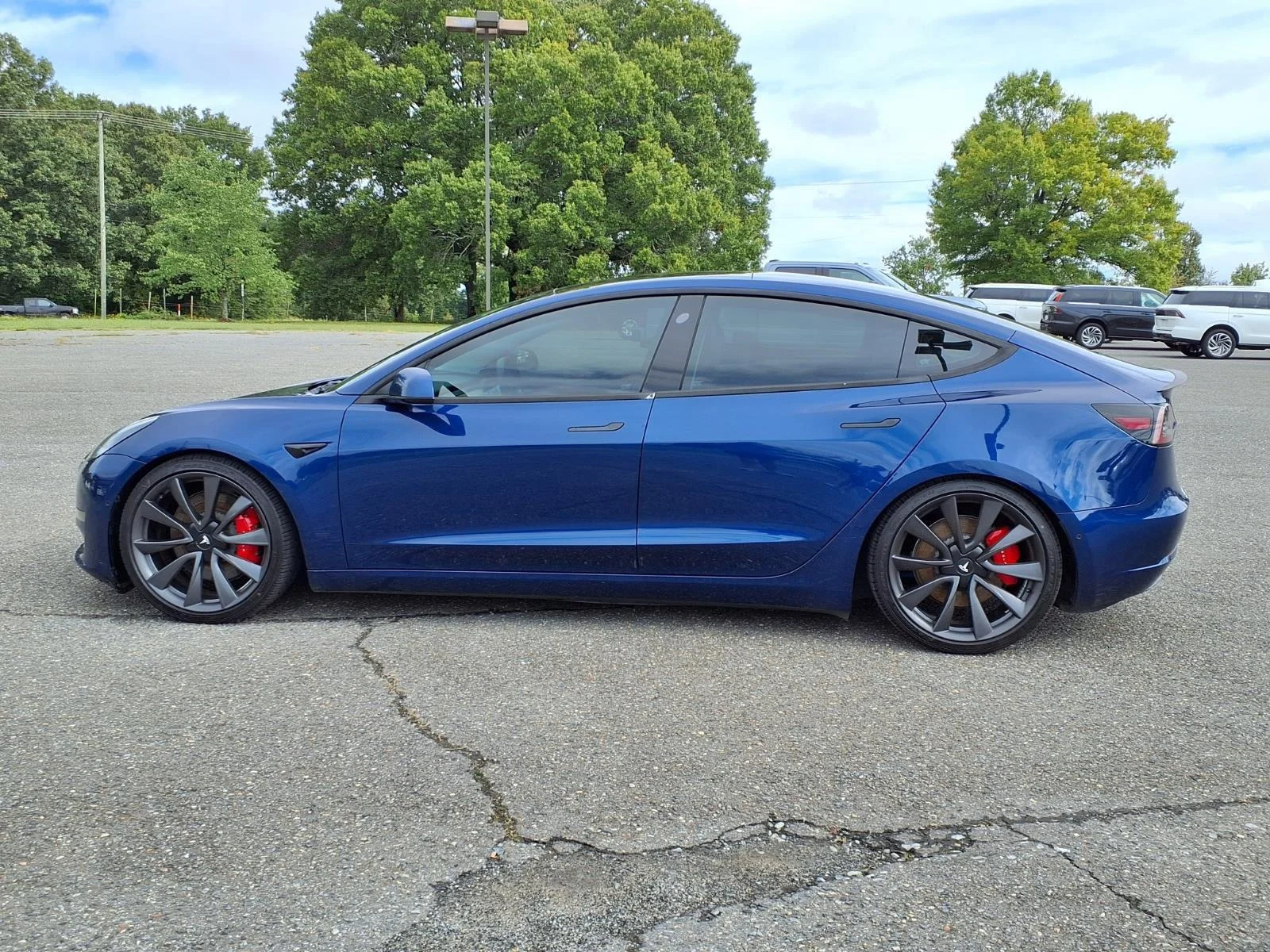 Used 2019 Deep Blue Metallic Tesla Long Range image 3