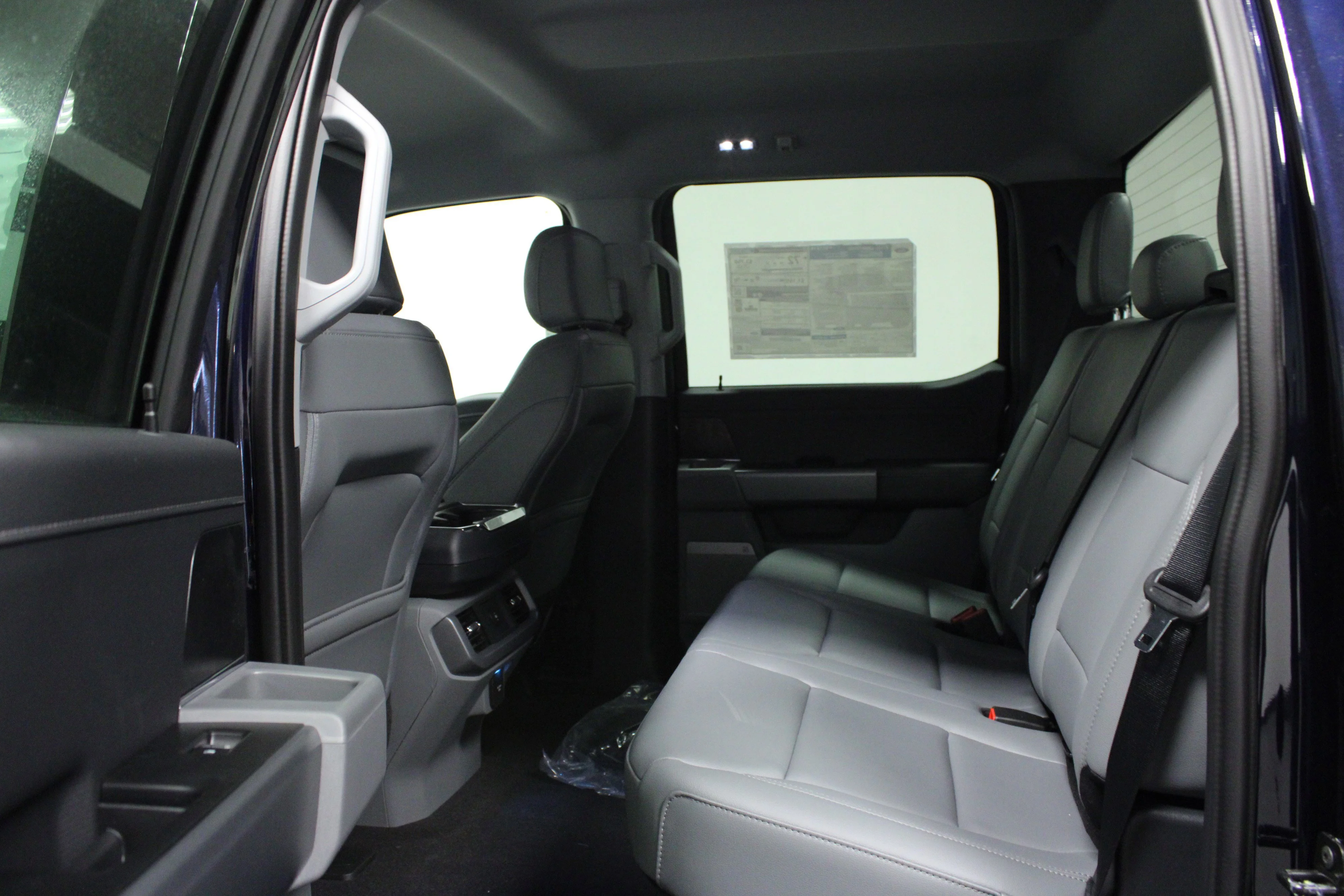 2025 Ford F-150 Lightning Flash - Photo 13