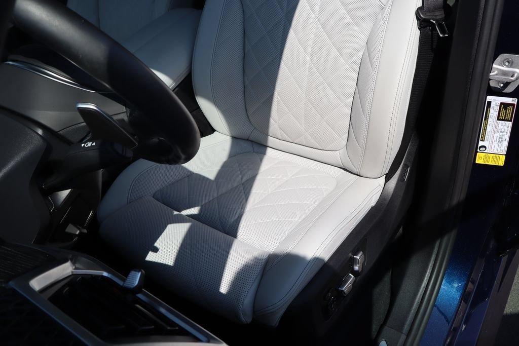 Used 2024 Blue BMW sDrive40i image 42