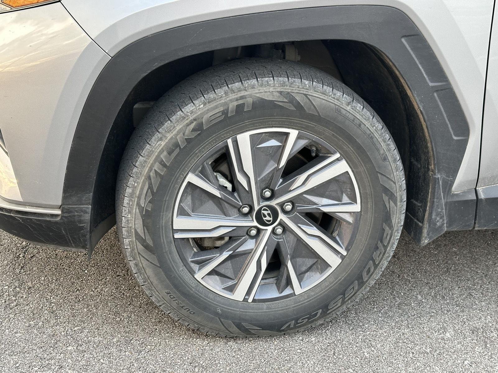 Used 2022 Shimmering Silver Hyundai Blue image 7