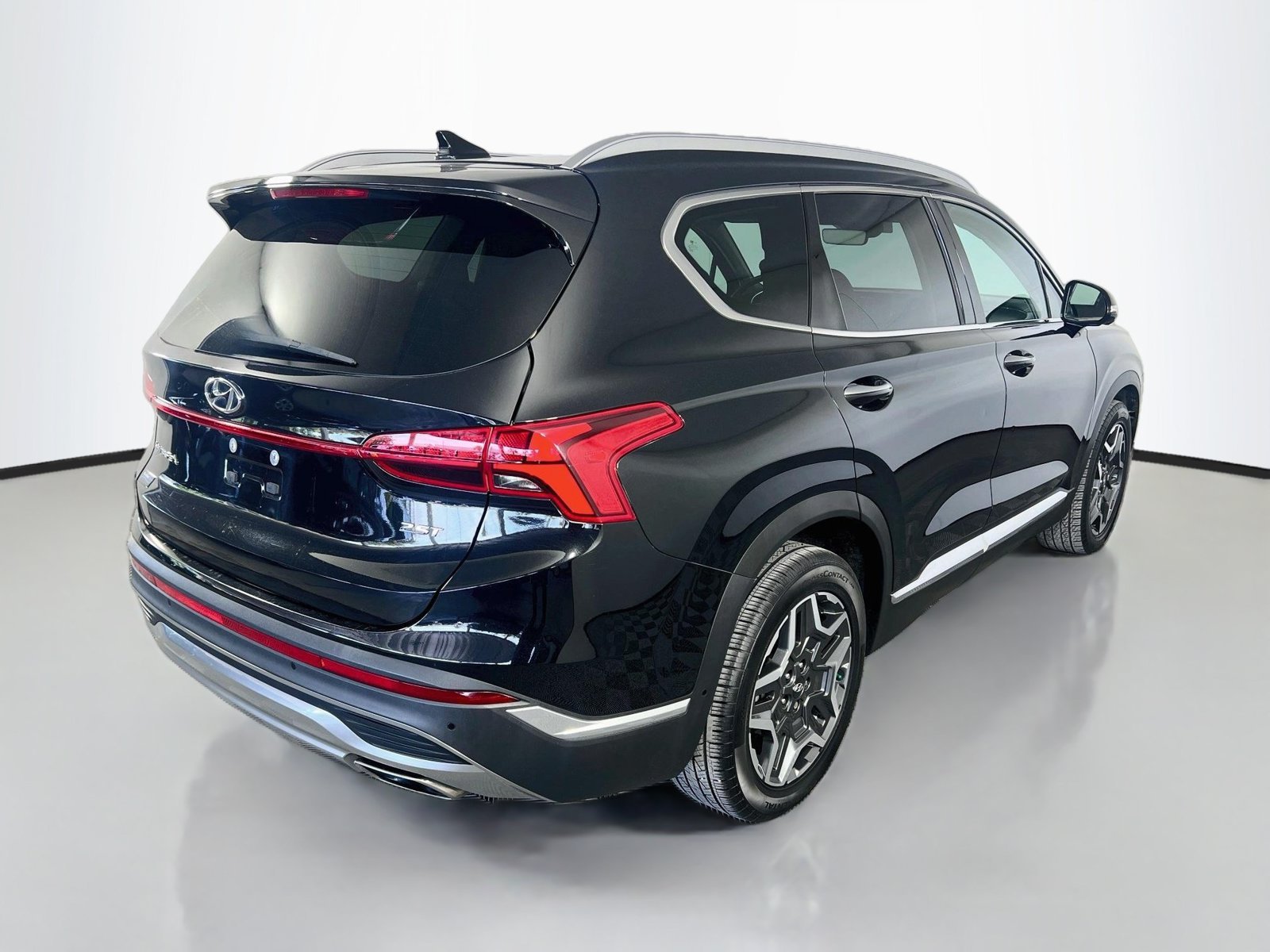 Used 2022 Black Hyundai Limited image 8