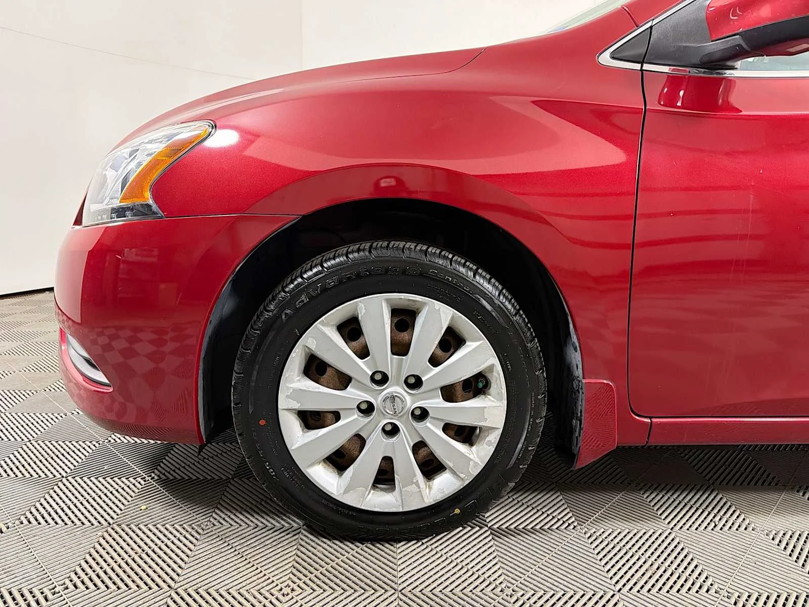 Used 2014 Red Brick Nissan S image 25