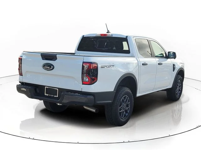 New 2026 Oxford White Ford XLT image 7