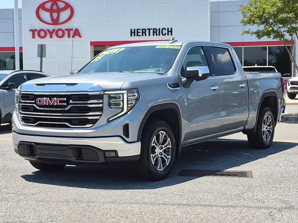 2025 GMC Sierra 1500 SLT