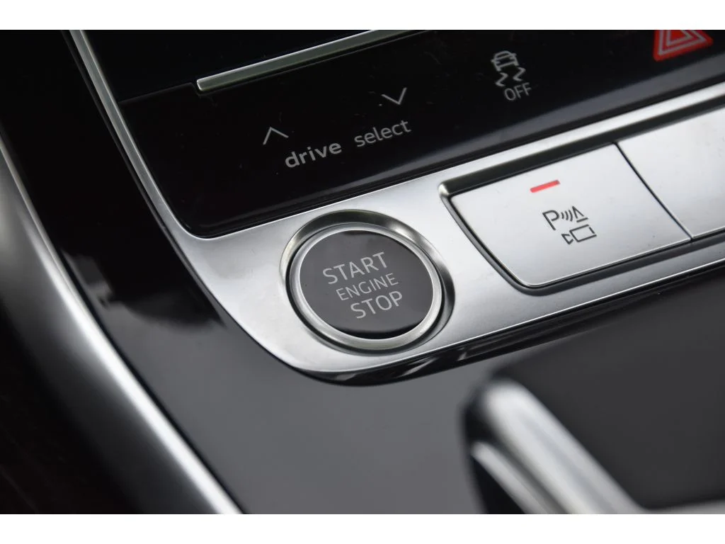 New 2026 Glacier White Metallic Audi Premium Plus image 34