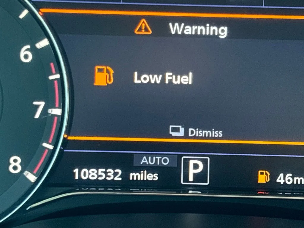 Used 2021 Gray INFINITI LUXE image 25