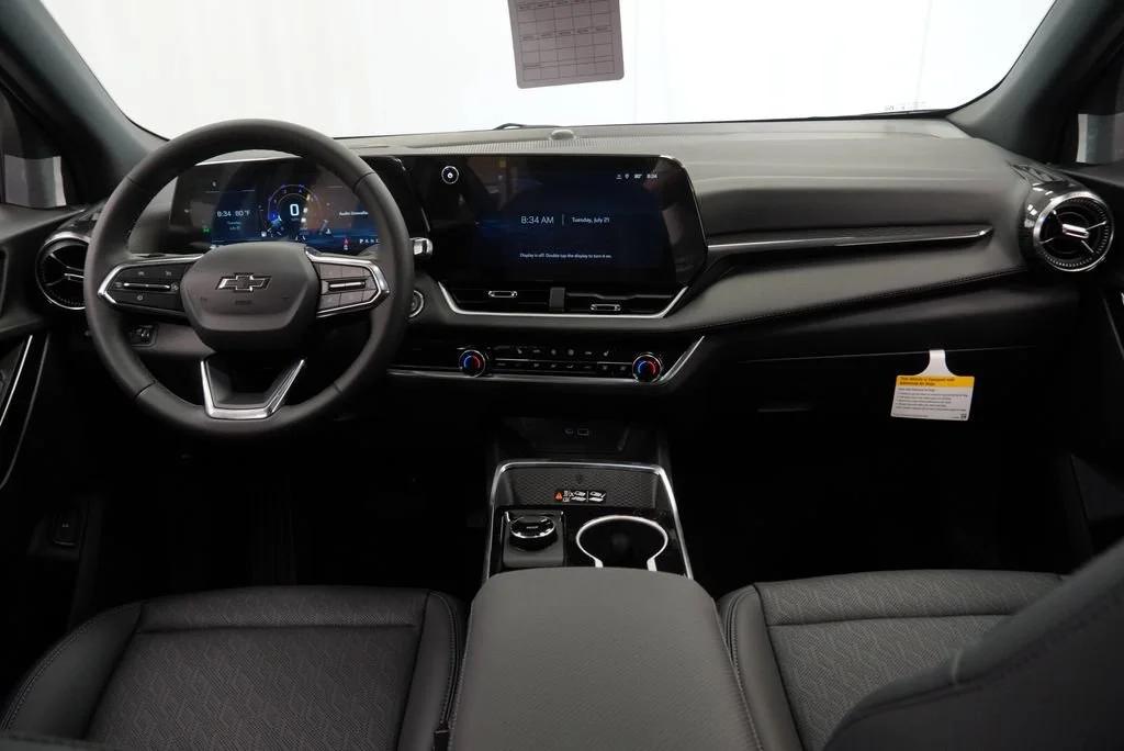 New 2027 Mosaic Black Metallic Chevrolet LT image 7