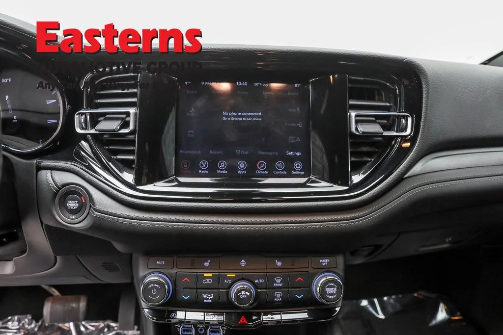 Used 2023 Red Dodge SXT image 12