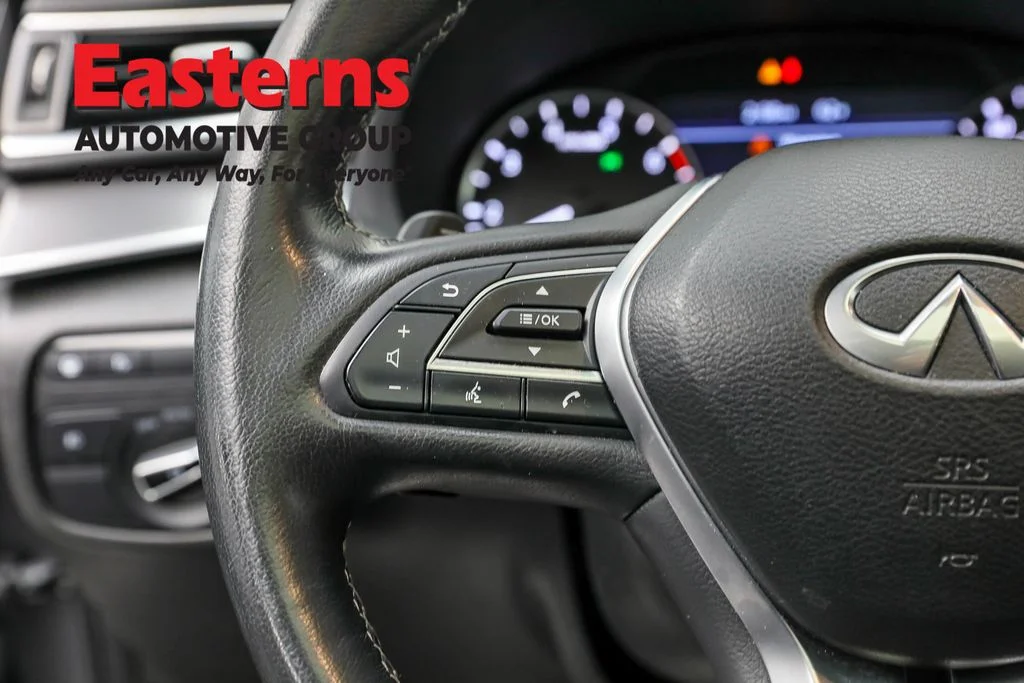 Used 2022 Gray INFINITI LUXE image 15
