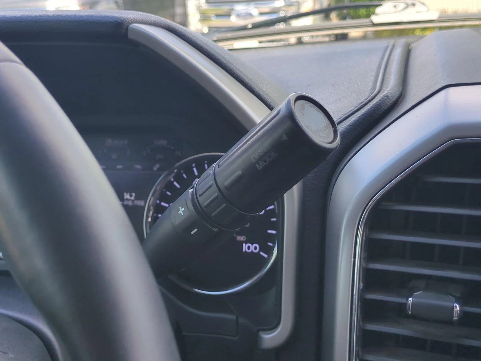 Used 2021 Oxford White Ford Lariat image 29