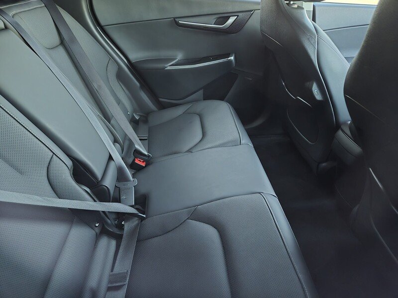 Used 2023 Gray KIA WIND RWD image 4