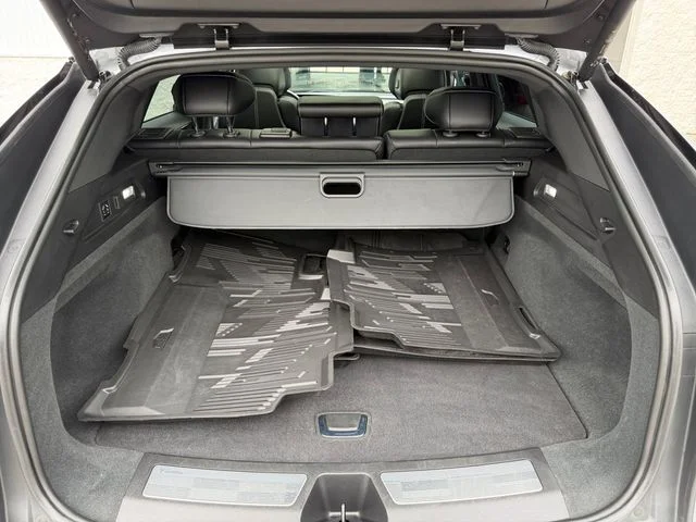 Used 2023 Gray Cadillac Luxury image 17