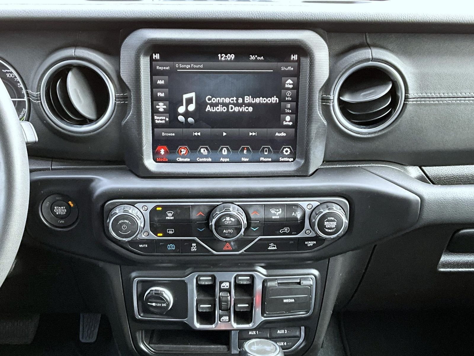 Used 2023 Silver Jeep Sahara 4xe image 13