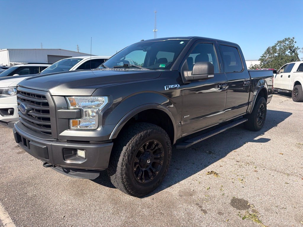 Used 2016 Gray Ford XLT image 12