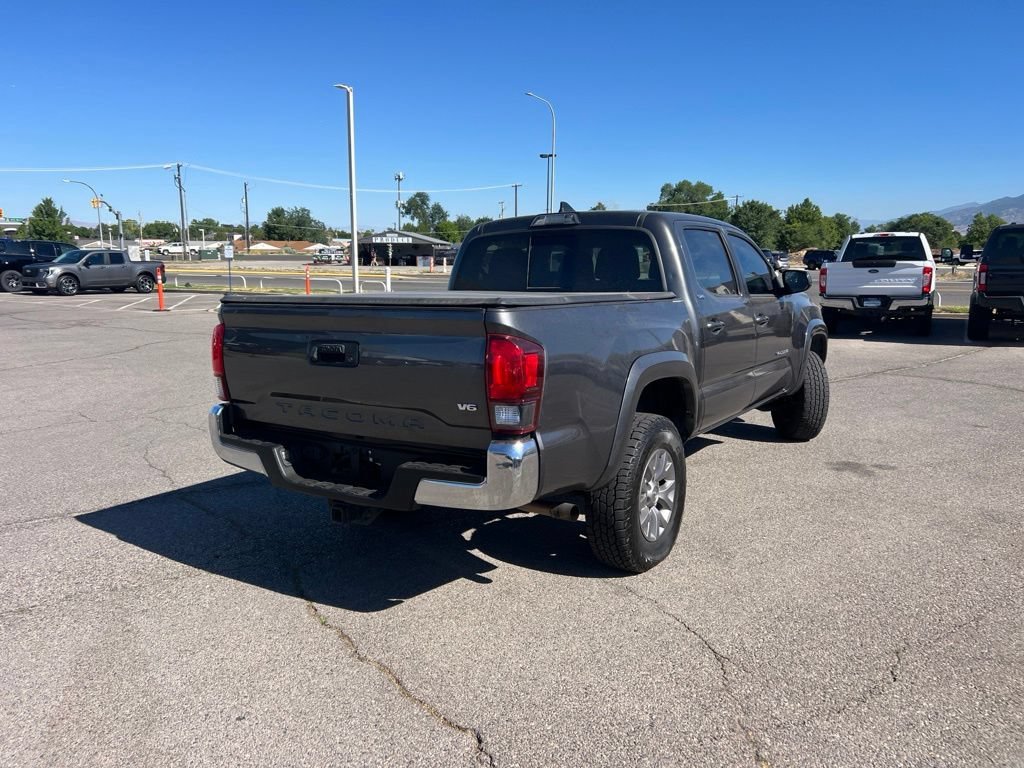 Used 2018 Magnetic Gray Metallic Toyota SR5 image 6