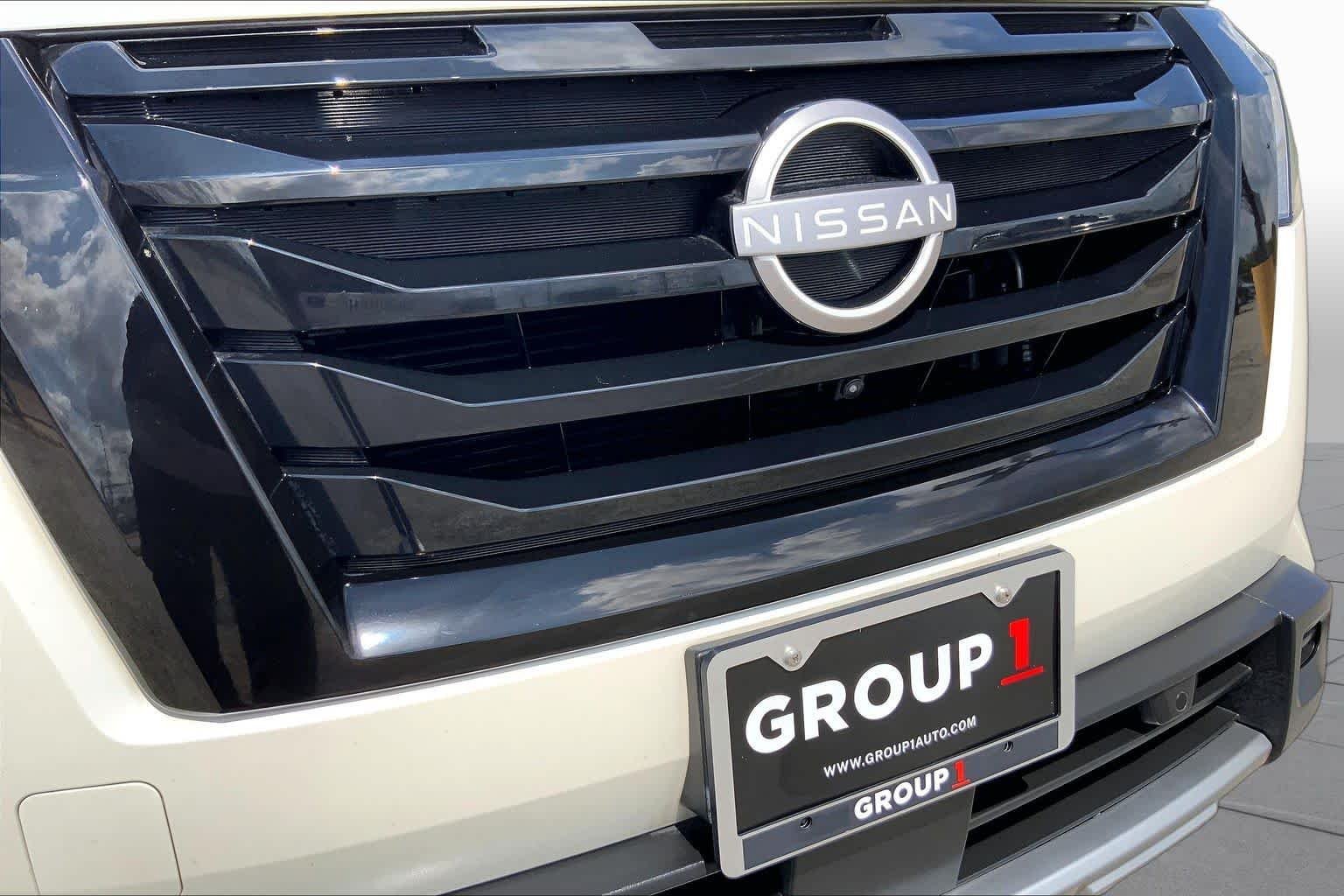 Used 2024 Pearl White Tricoat Nissan Platinum image 29
