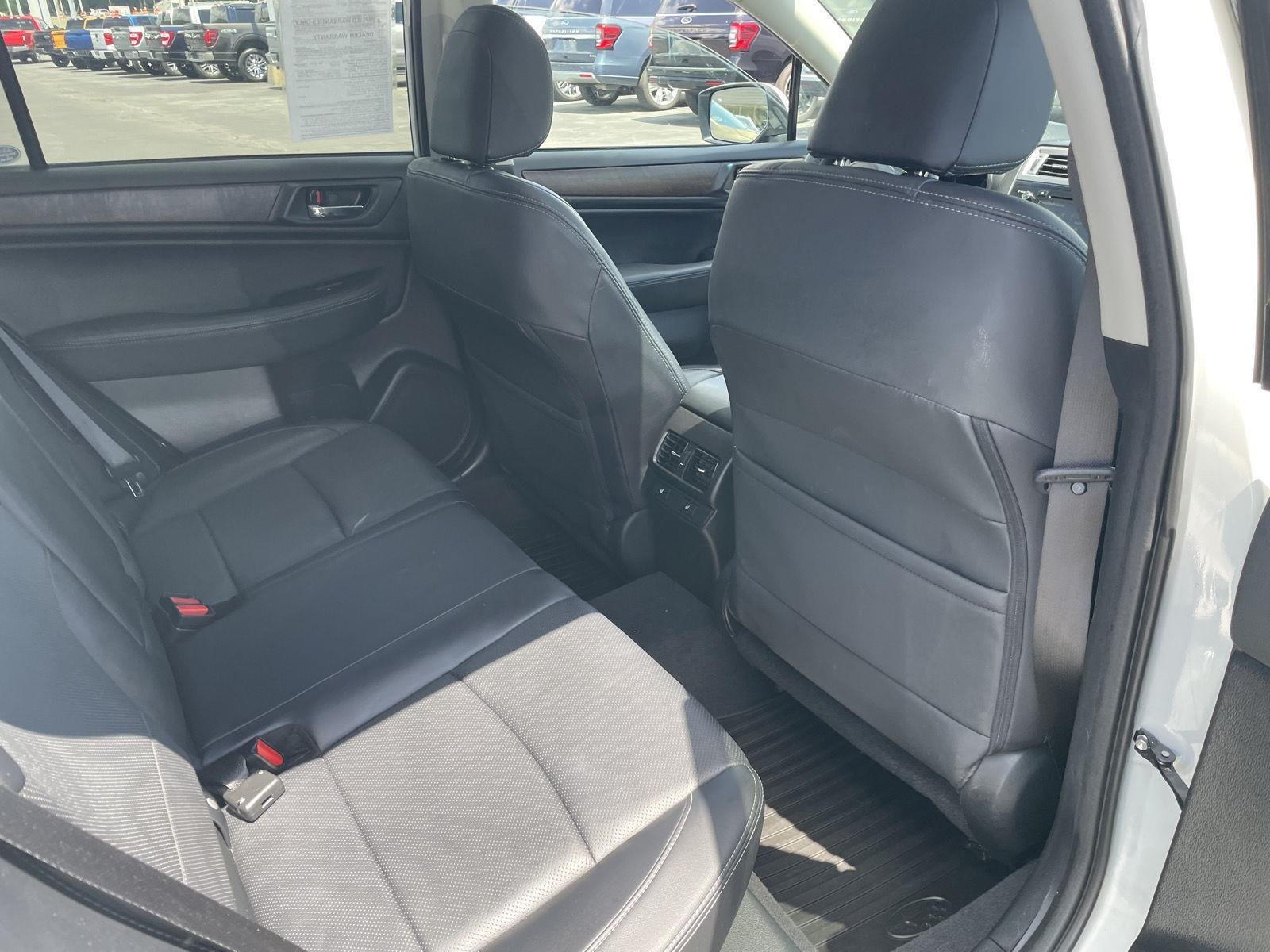 Used 2017 Crystal White Pearl Subaru Limited image 29