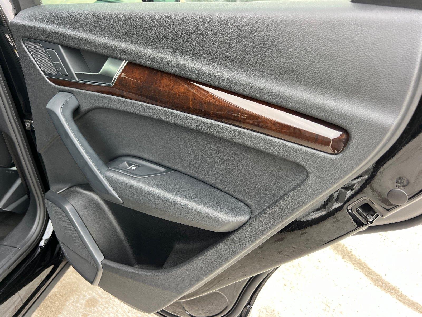 Used 2020 Brilliant Black Audi Premium image 16